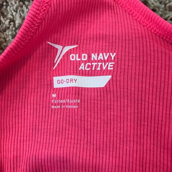 Old Navy Active tank in EUC - Picture 3 of 5